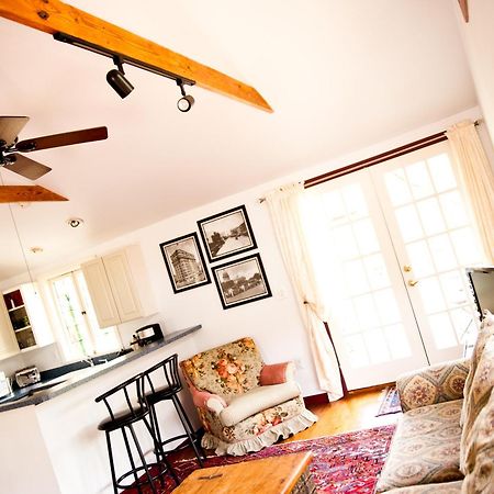 Park Lane Guest House Austin Room photo